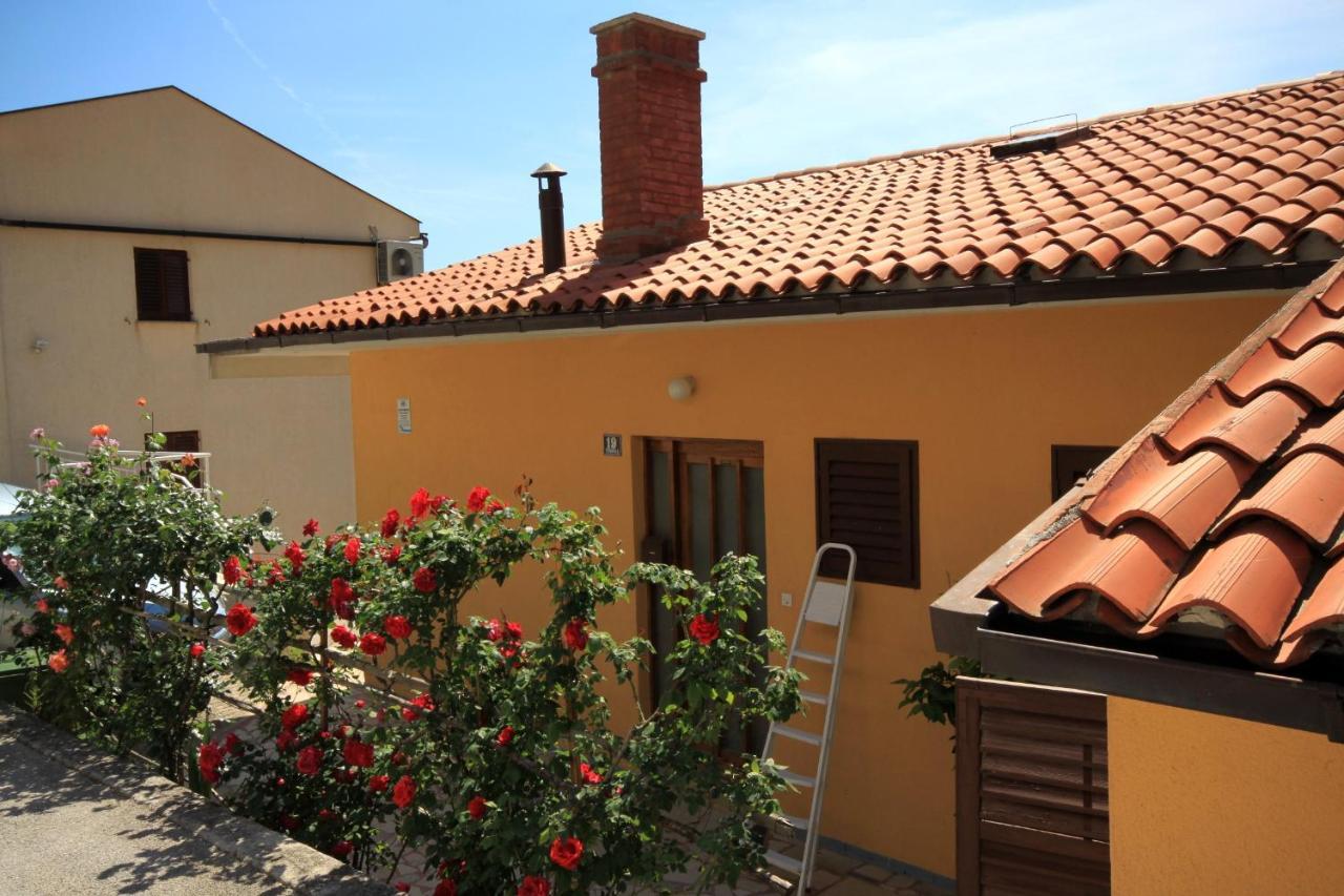Apartments With A Parking Space Rabac, Labin - 6414 Dış mekan fotoğraf
